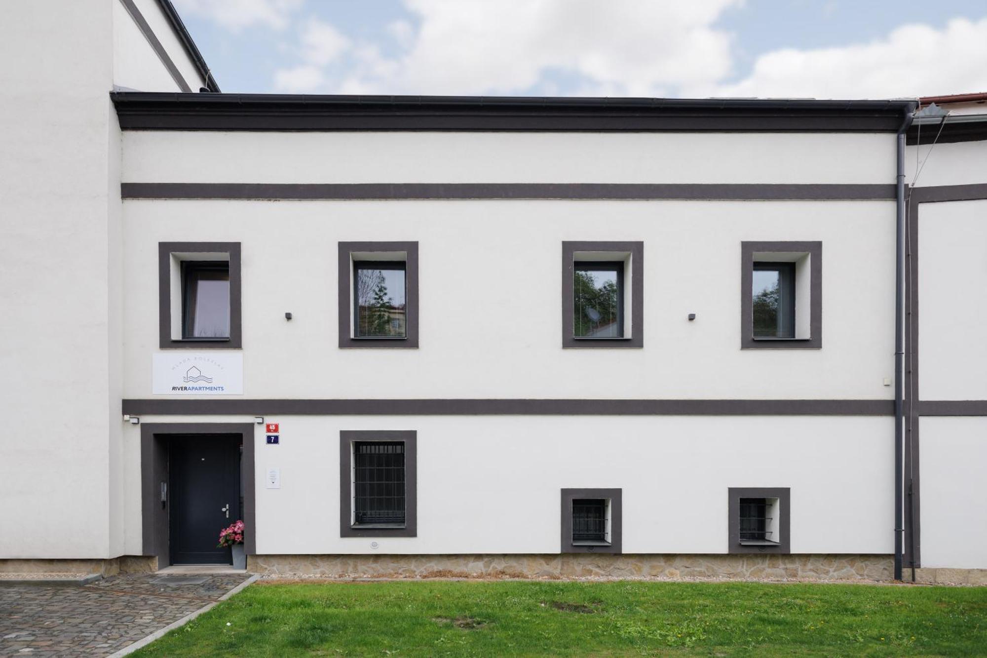 River Apartments Mlada Boleslav Bagian luar foto